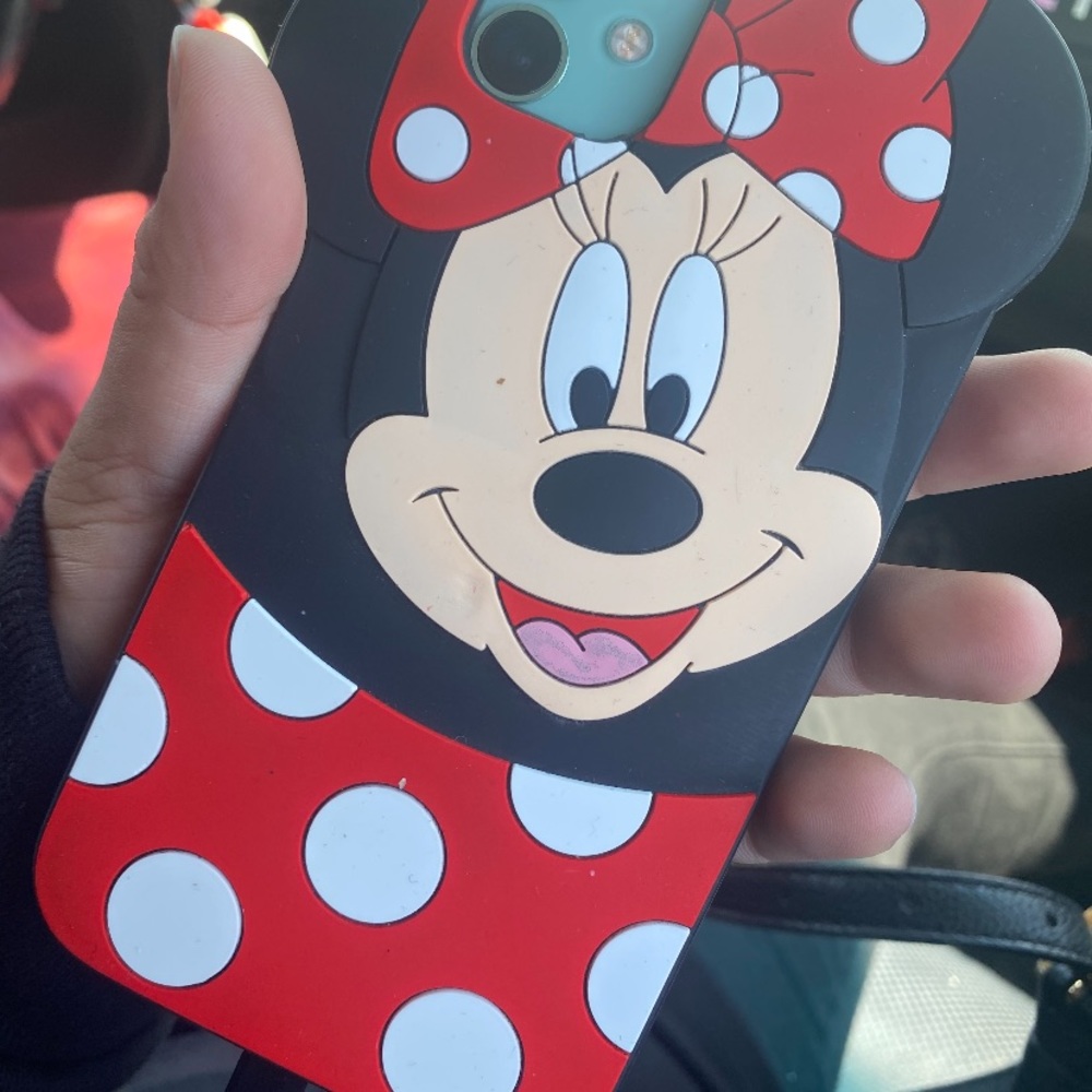 iPhone 11 - Picture 2 of 3